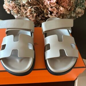 Brand New Hermes Chypre in beige Marfa